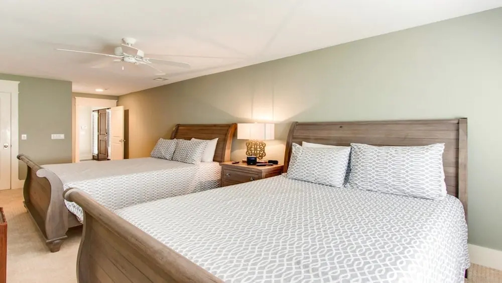 1b Sea Lane 5 Bedroom Home
