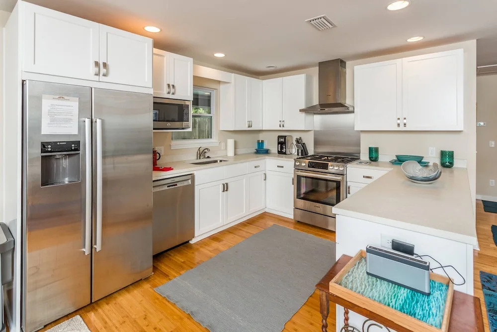 1157 College by Hodnett Cooper