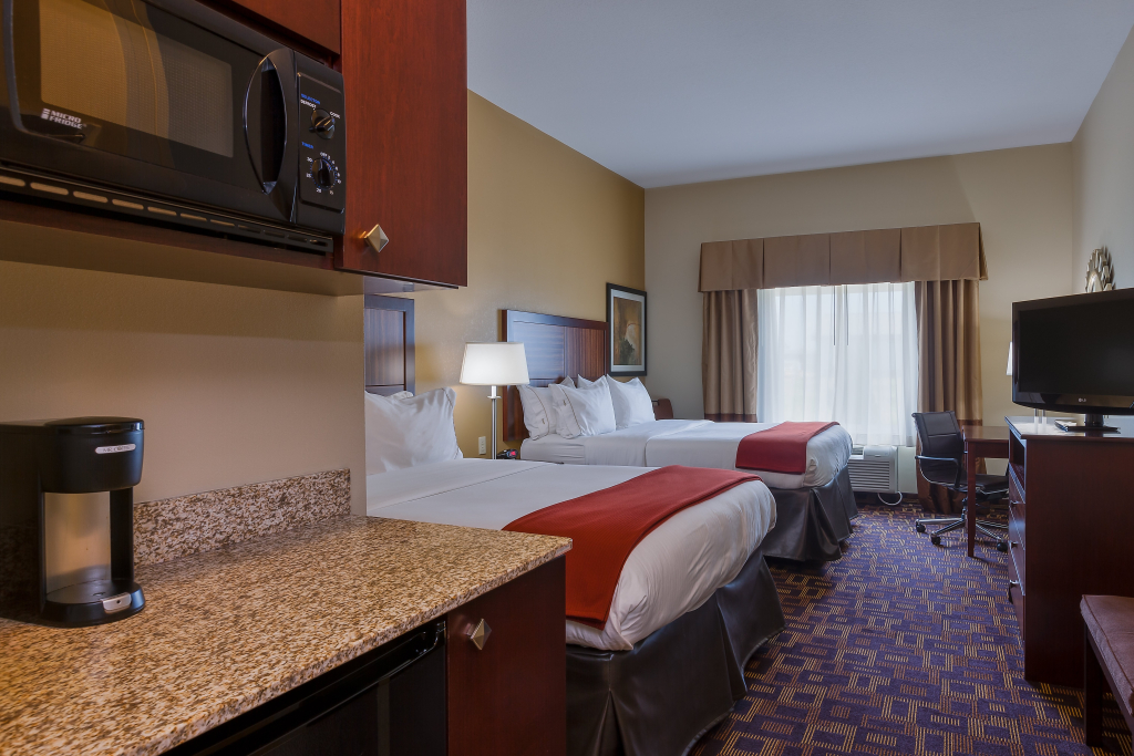 Holiday Inn Express Hotel & Suites Salina by IHG