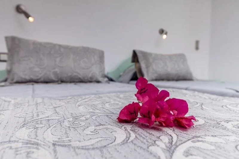 Avraki Rooms & Studios