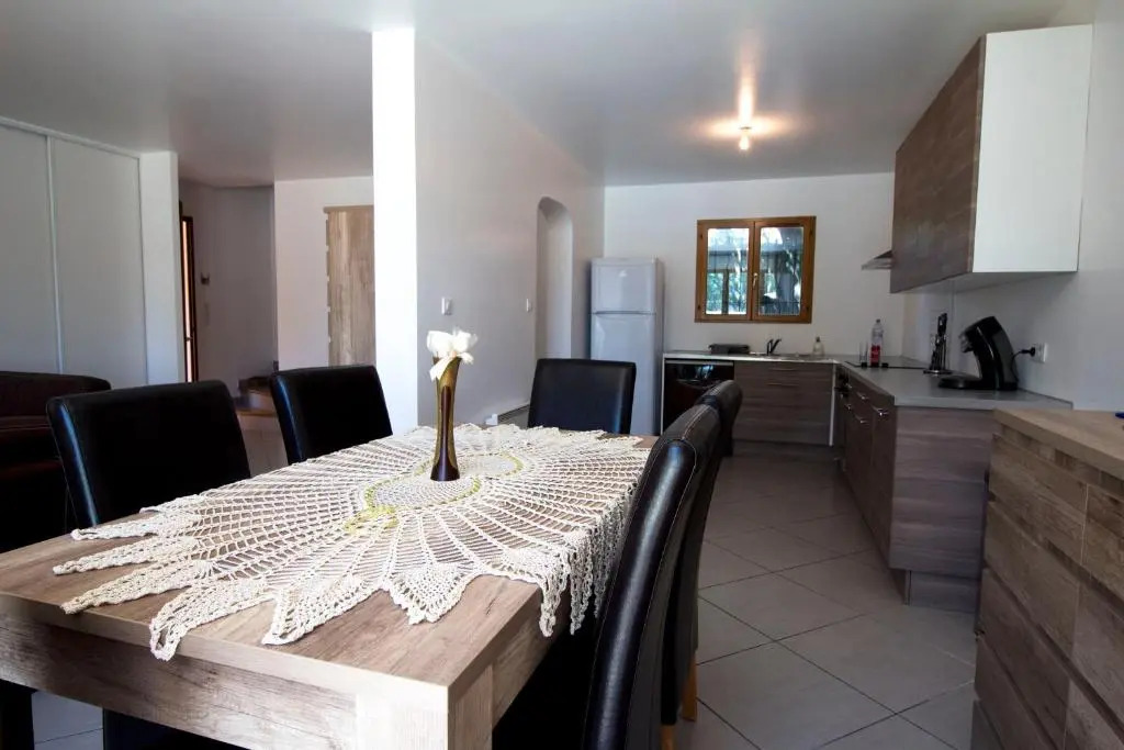 Jolie Maison avec piscine à 10min d’Aix enProvence