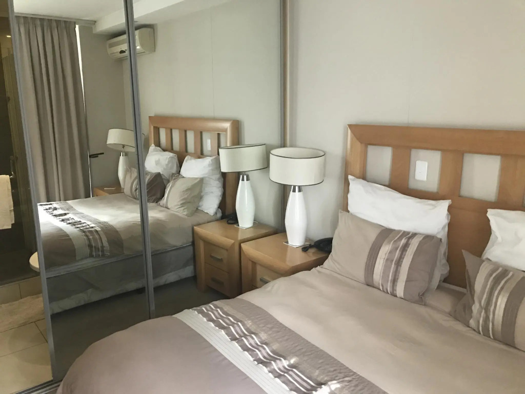 First Divine Suites - Hydro Park