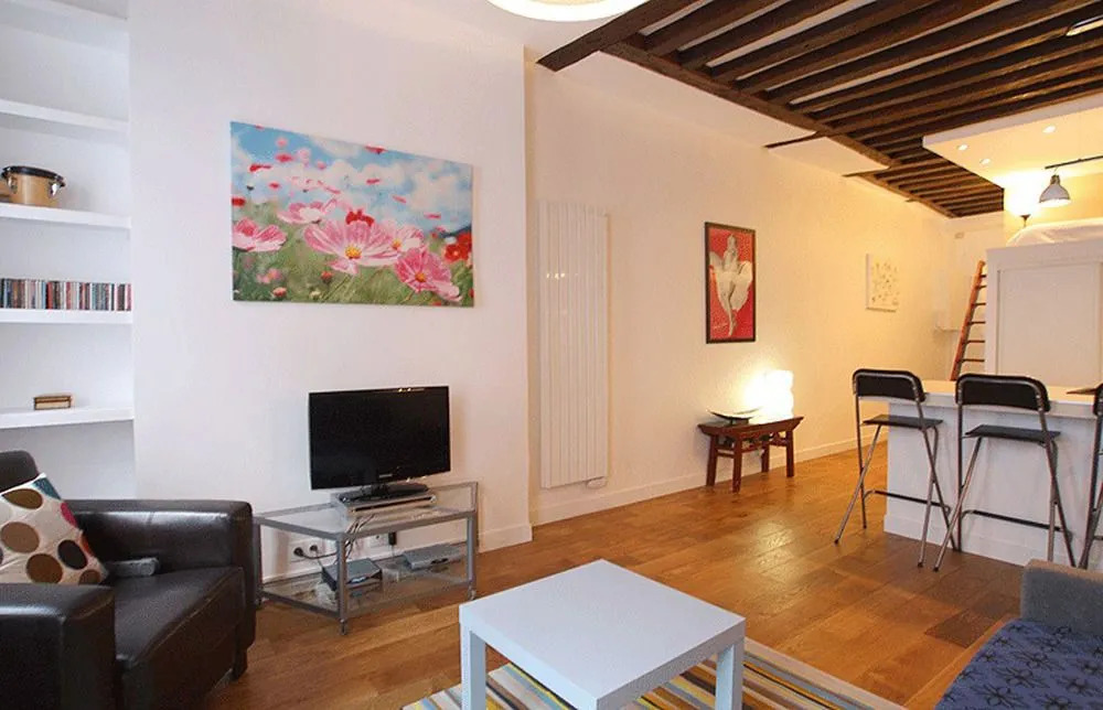 Apartments Paris Centre - At Home Hotel