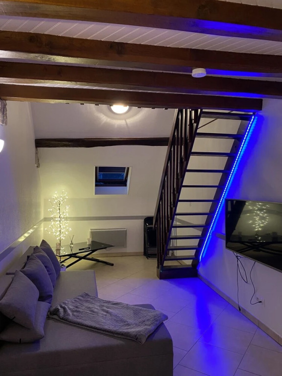 Superbe appartement & piscine privée à Sens