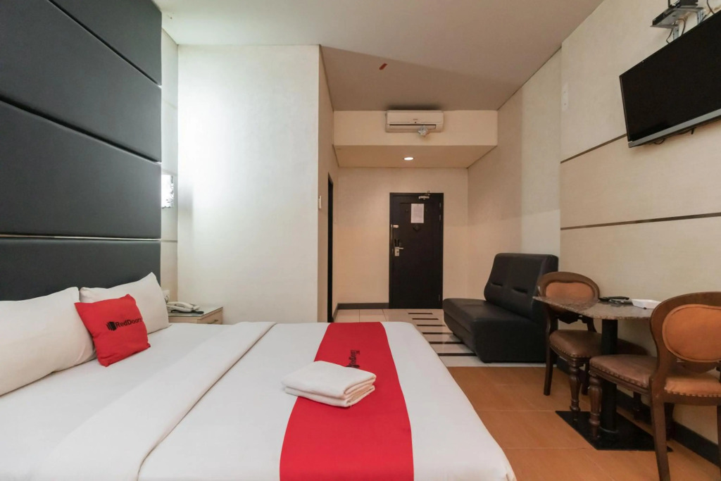 Mirah Hotel