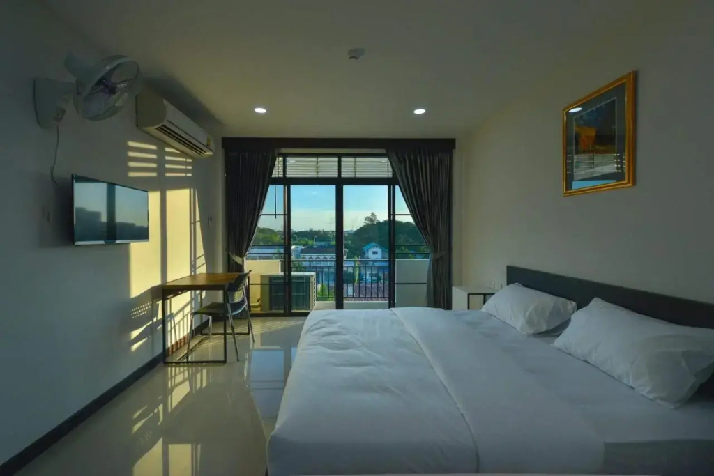 Jarat Mansion