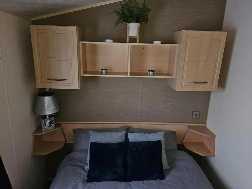 3 Bed Cabin Sleeps 6 With Balcony