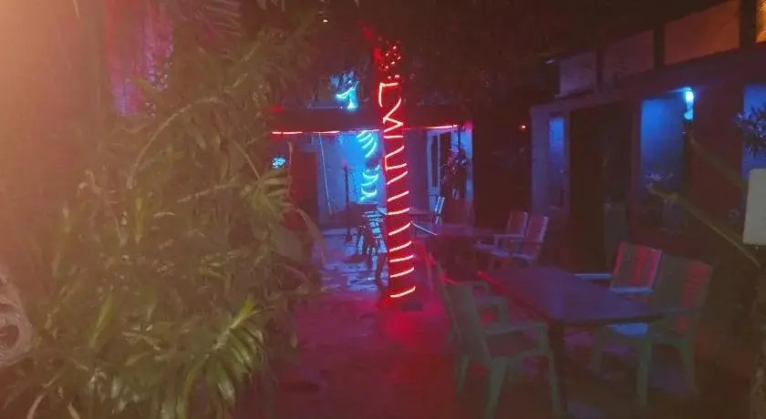 Dolphin Hotel