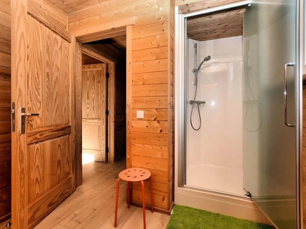 Luxury Villa With Sauna and Jacuzzi and Views of the Golf Course of Durbuy