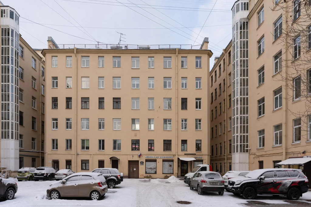 Веста на Малом проспекте
