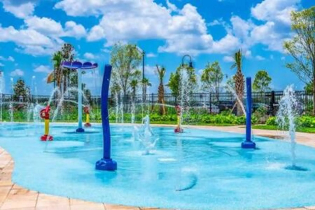 Storey Lake Resort 5BD Private Pool Close to Disne