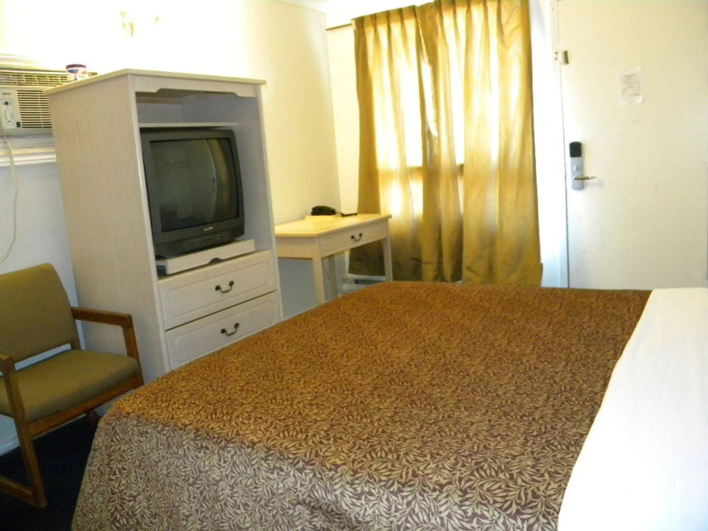 Fairway Inn by the Falls