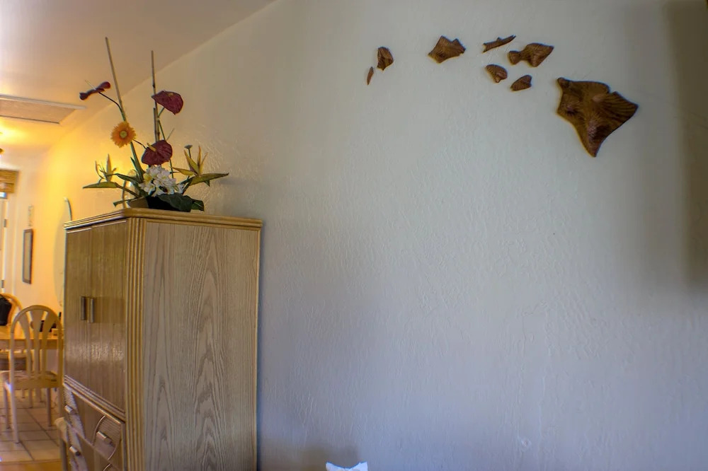 Chilled Coconut-steps To Beach! Free Wifi & Phone Studio Bedroom Condo