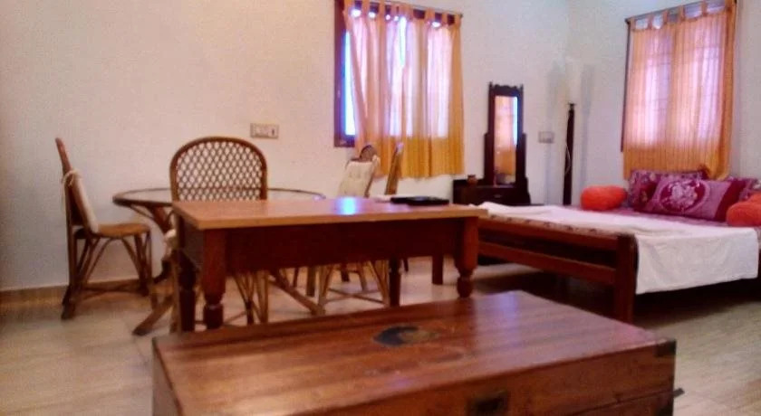 Nila Home Stay cv