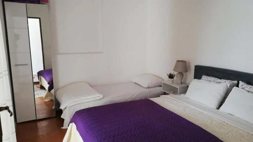 Apartmani Leženić Dada