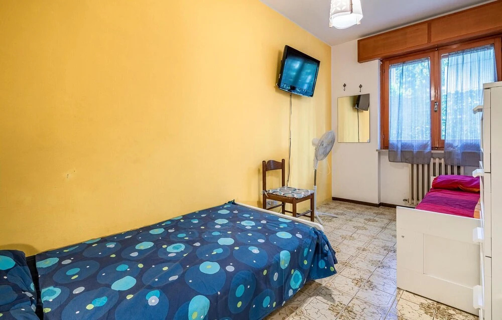Stunning Home in Roseto Degli Abruzzi With Wifi and 2 Bedrooms