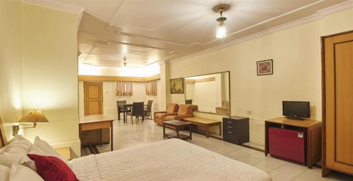 Bloom Hotel - Juhu