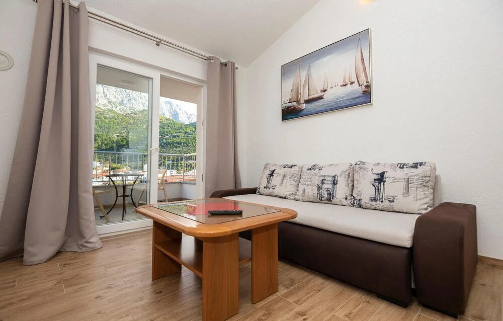 Amazing Apartment in Drvenik With 1 Bedrooms and Wifi