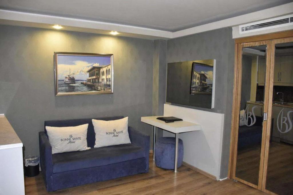 Bonne Sante Hotel
