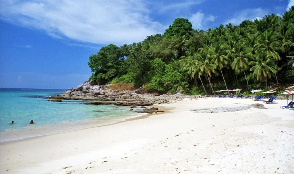 S4 Nai Yang Beach