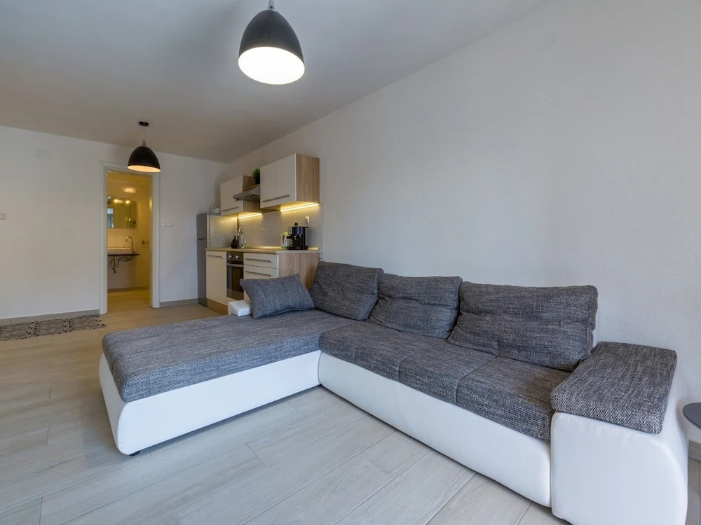 Apartments Azzaro