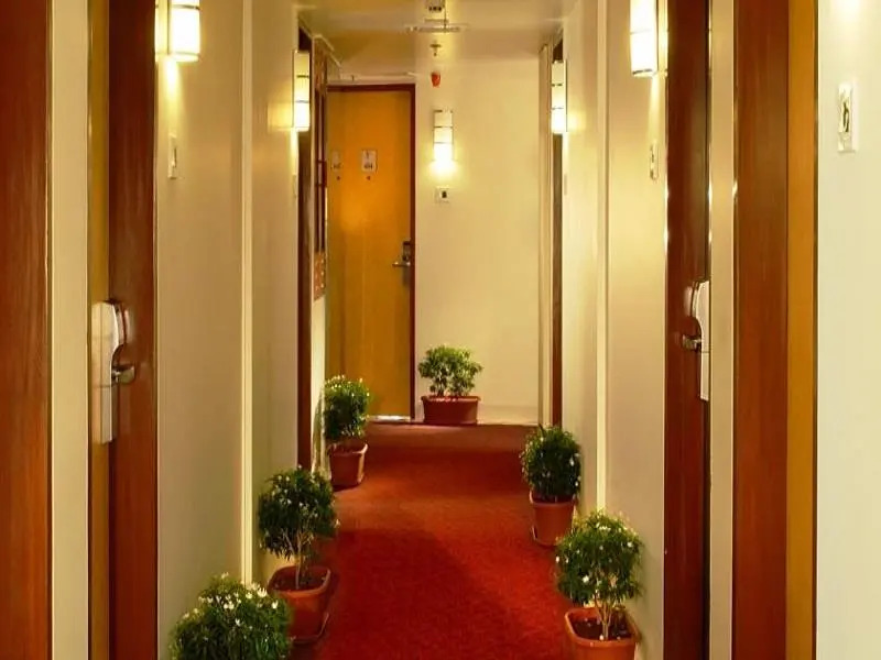 Grand Hometel A Sarovar Hotels