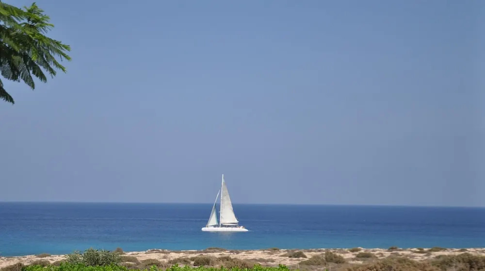 Artisan No 6 First Line Seafront villa