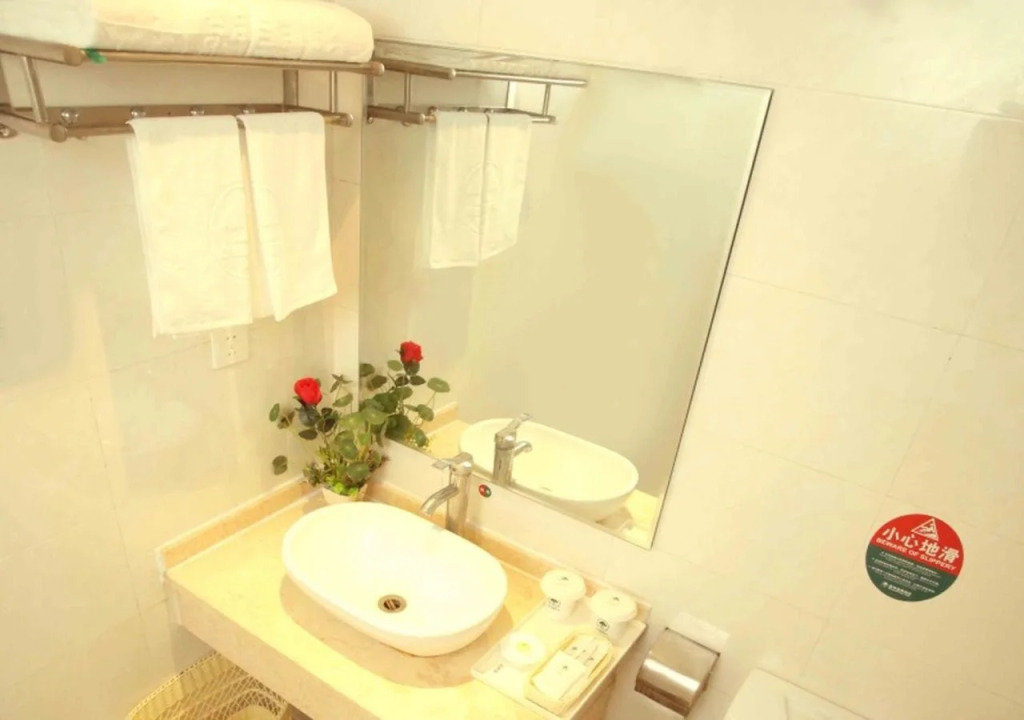 GreenTree Alliance HuaiBei Railway Station Jinseyuntian Hotel