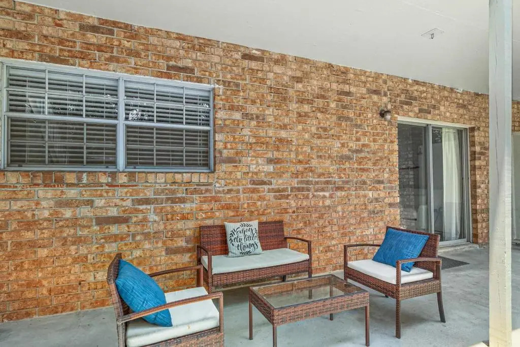 Island Suite - Walk to Downtown!