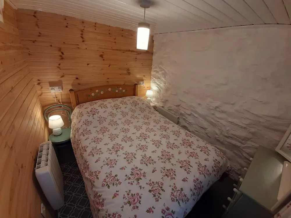 CherryTreeCottage - Cosy 19thCentury Pet Friendly