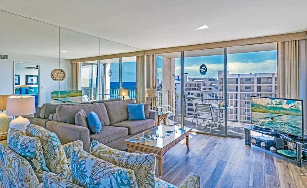 Royal Kahana Oceanview 2bd/2ba 2 Bedroom Condo by Redawning