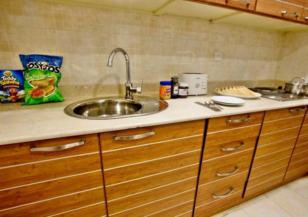 Sara Palace Apartments- family only
