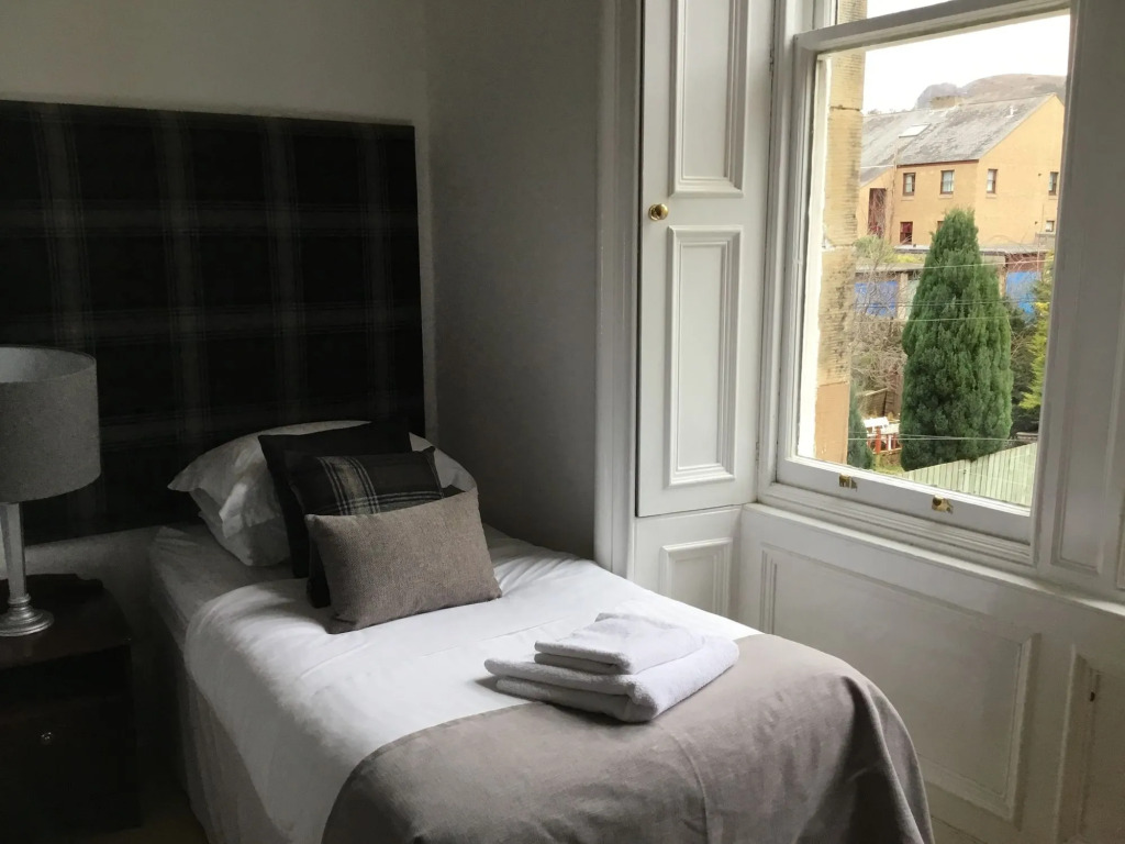 Edinburgh37