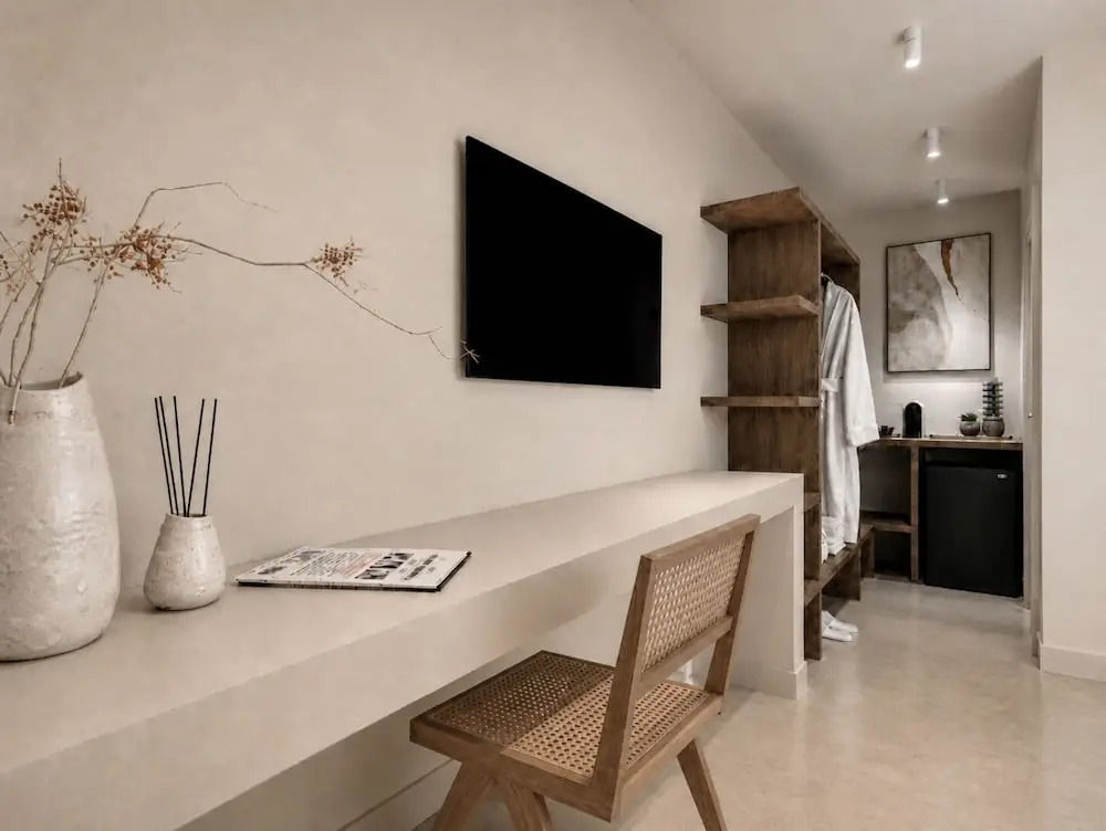 Ichos Boutique Apartments