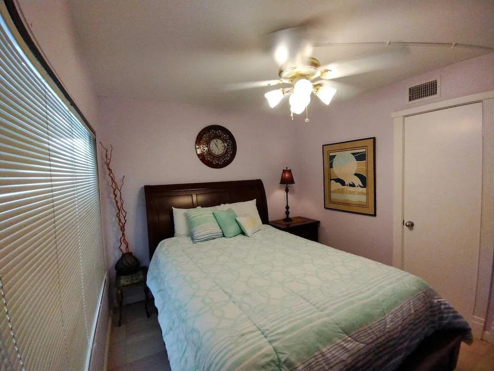 Landfall Towers 71 Minium 2 Bedroom Condo by RedAwning