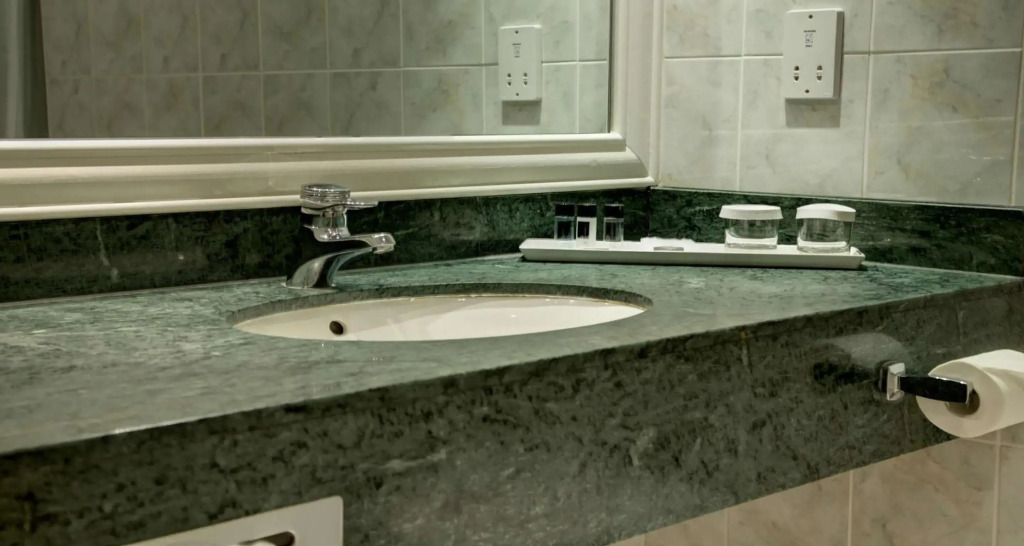 Manor Hotel Solihull, BW Signature Collection