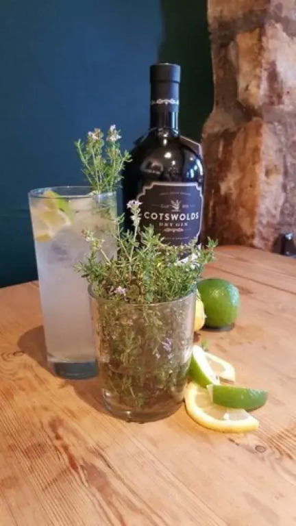 Horse & Groom - Upper Oddington