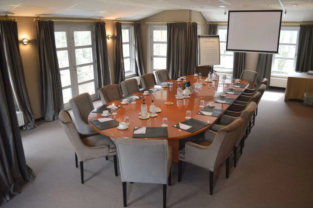 Parkhotel Tjaarda