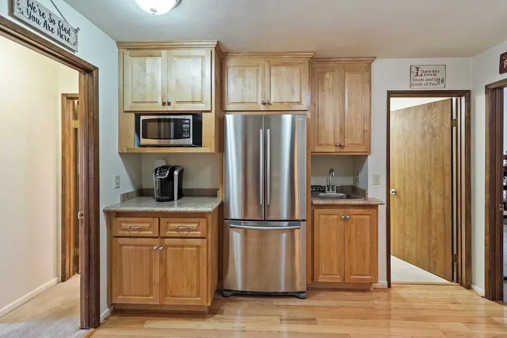6bdr Group Retreat, Decks w/ Incredible Views Starry Heights by Avantstay