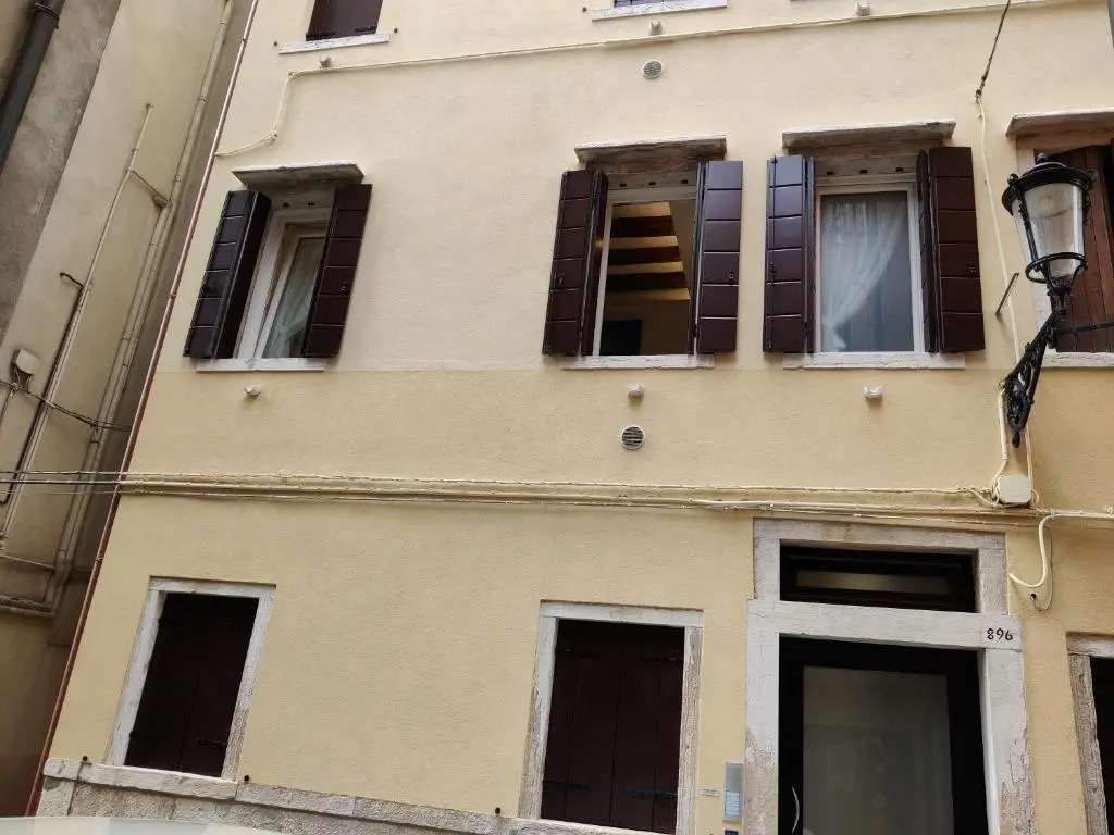 Stravedamento Suite Apartment