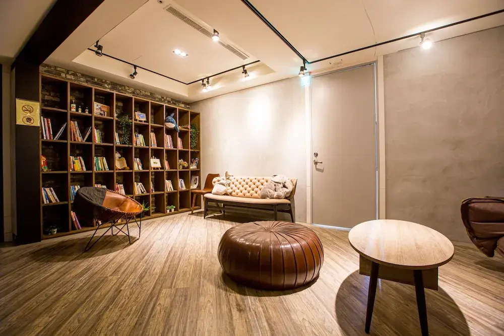 Taichung Easylazy Inn
