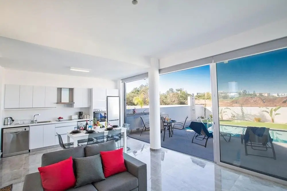 Villa Natasa AQ Ol25