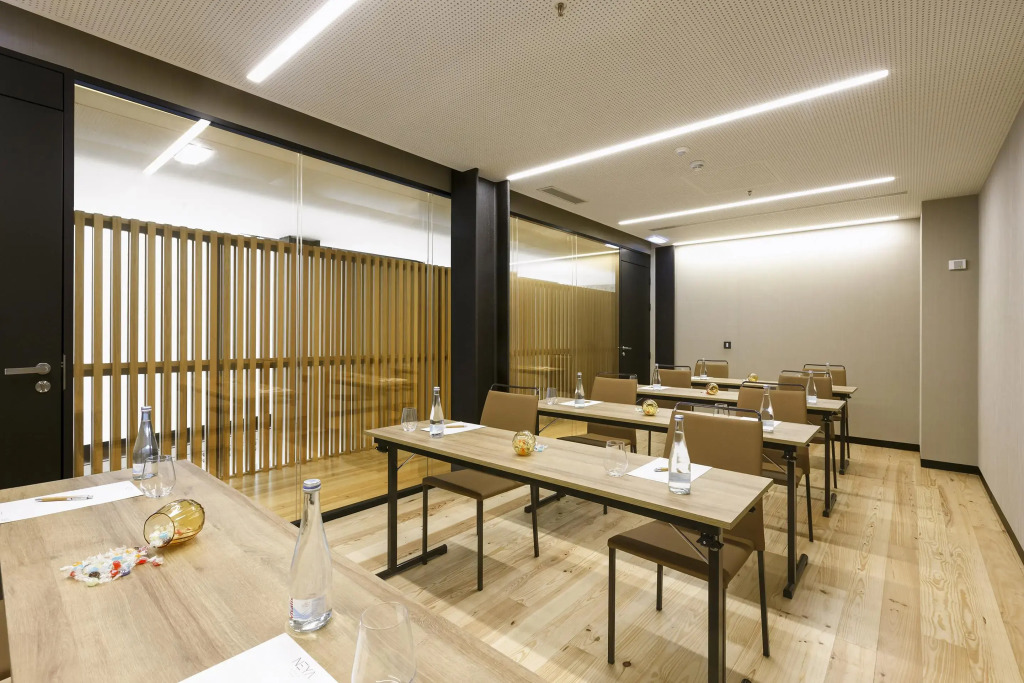 NEYA Porto Hotel
