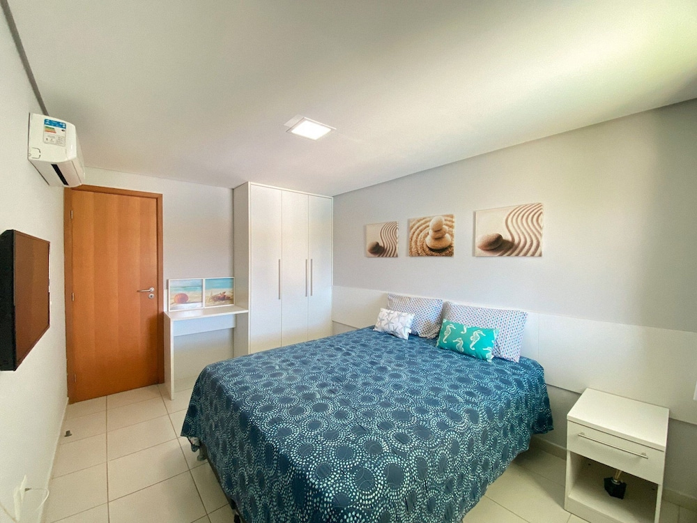 Carneiros Beach Resort