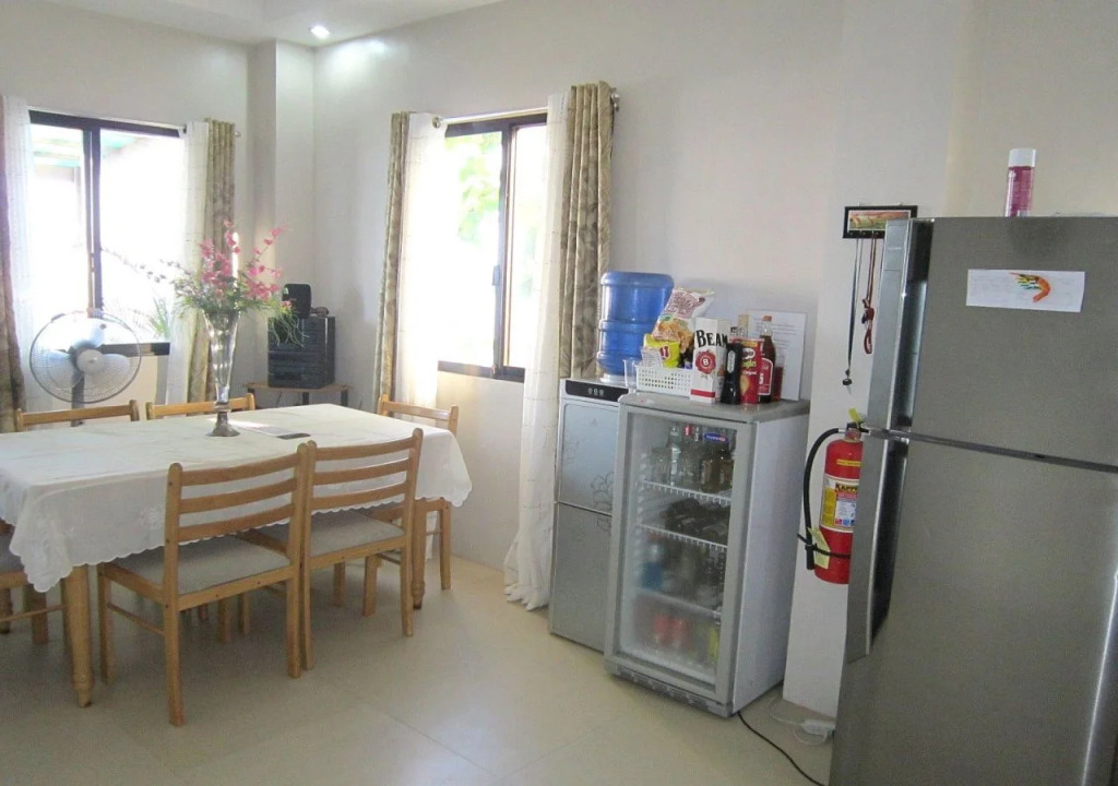 Isyian Beach House Retreat