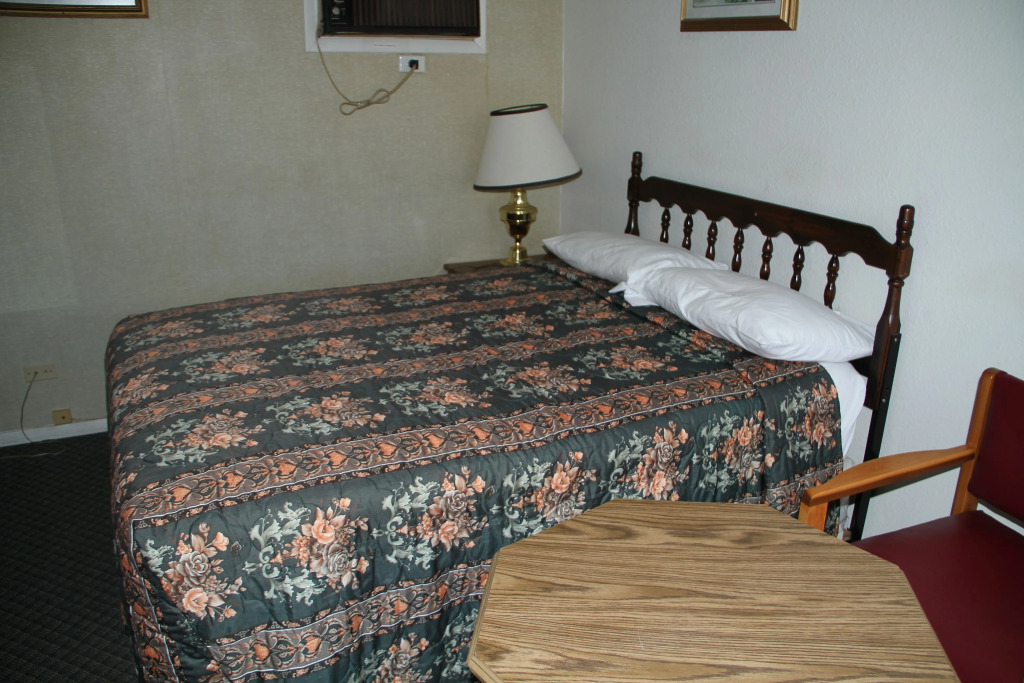 Skyliner Motel