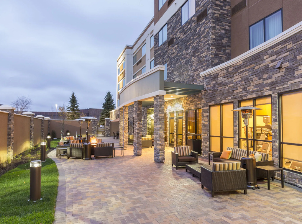 Courtyard by Marriott Bismarck North