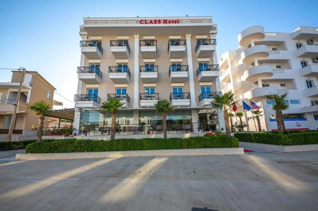 Class Hotel