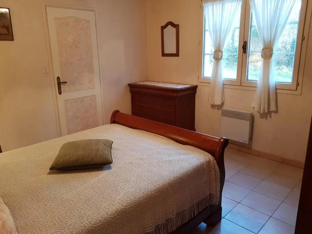 Gite Bascons, 3 pièces, 4 personnes - FR-1-360-560