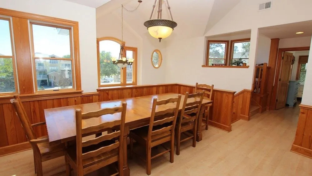 Lions Den Home - 6 Br Home